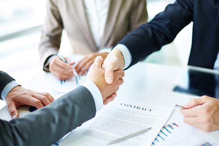 b2b-ecommerce-5-lucruri-de-care-sa-tii-cont-inainte-sa-alegi-o-platforma-b2b-ecommerce